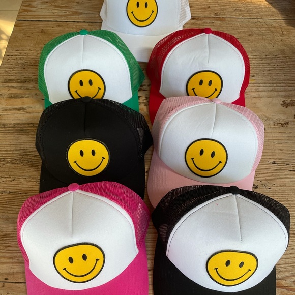 Happy face Trucker Hat NEW - Picture 13 of 17